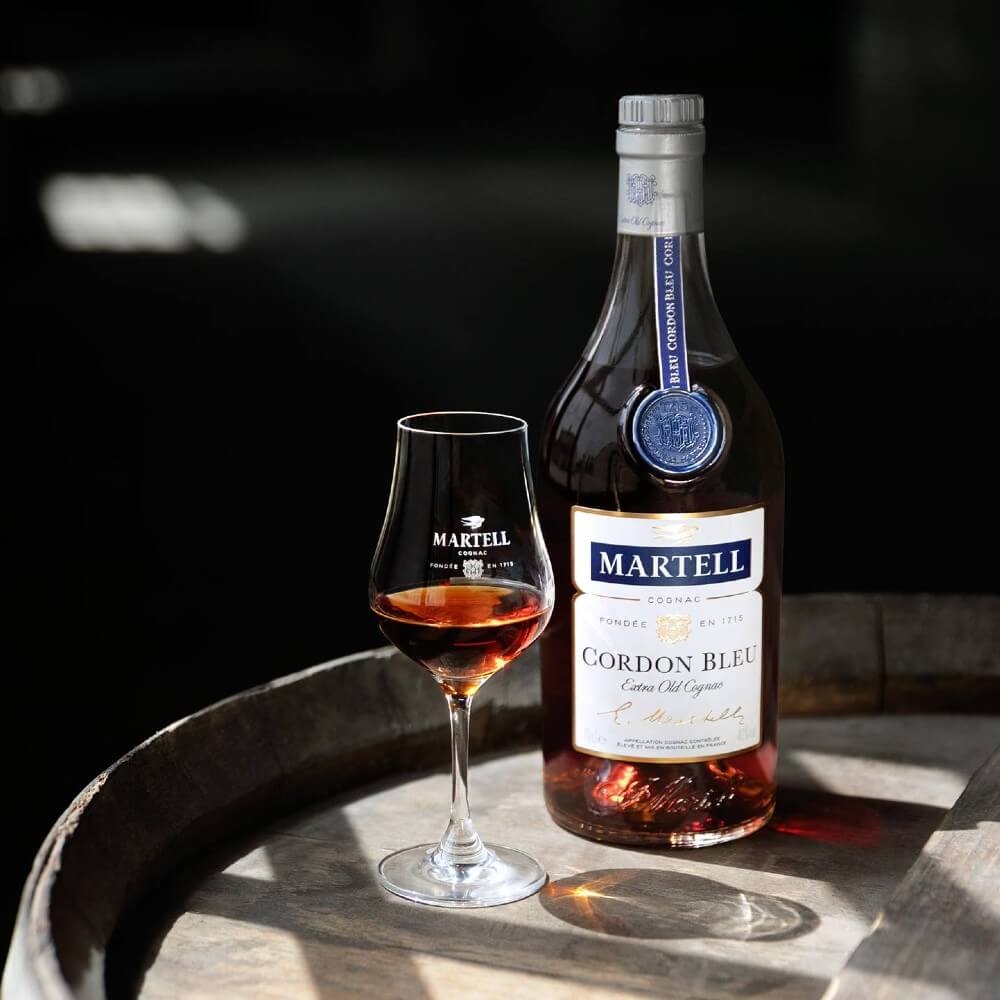MARTELL-CORDON-BLEU-EXTRA-OLD-