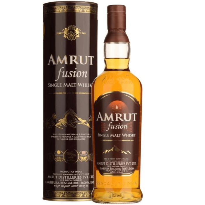 AMRUT FUSION WHISKY SINGLE MALT 0,7L + PUSZKA