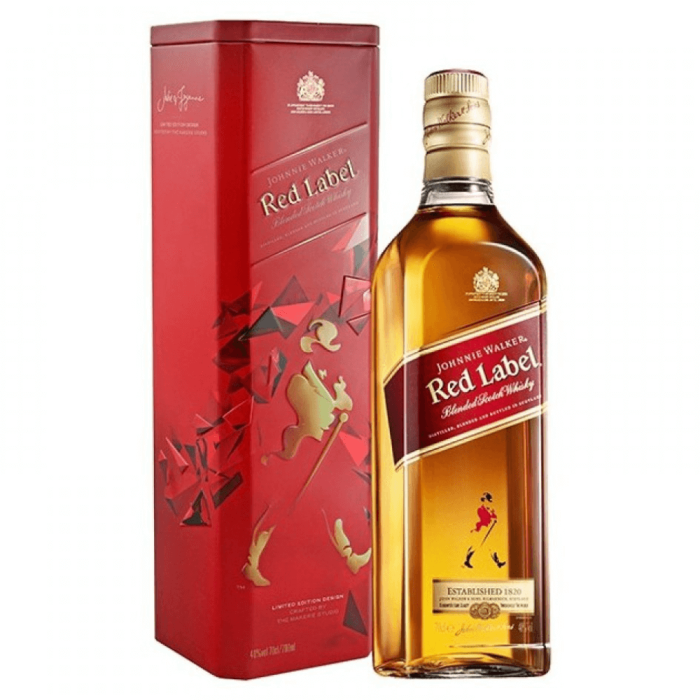 JOHNNIE WALKER RED LABEL WHISKY 0,7L + PUSZKA