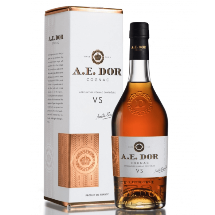 A. E. DOR VS SELECTION COGNAC 0,7L + KARTONIK