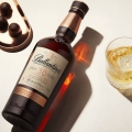 BALLANTINES 30YO BLENDED WHISKY 0,7L + SKRZYNKA