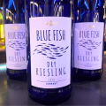 BLUE FISH DRY RIESLING PFALZ WINO NIEMIECKIE WYTRAWNE 0,75L ŚWIEŻOŚĆ IDEALNA NA UPAŁ