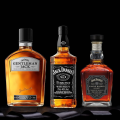 JACK DANIEL’S FAMILY BOX 3x0,7L