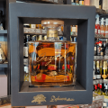 DĘBOWA POLSKA 0,7L ORZECH W KARAFCE