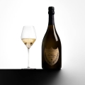 Szampan DOM PERIGNON VINTAGE BRUT 0,75L W OPAKOWANIU - LUKSUS I ELEGANCJA NA SPECJALNE OKAZJE