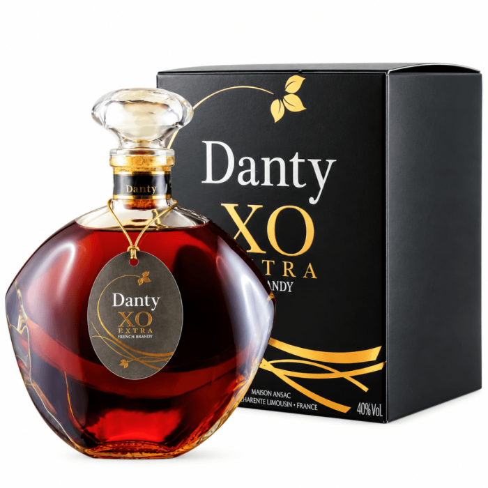 DANTY XO EXTRA FRENCH BRANDY 0,7L + OPAKOWANIE – FRANCUSKA BRANDY O BURSZTYNOWYM CHARAKTERZE, DOJRZEWAJĄCA W BECZKACH PO SHERRY